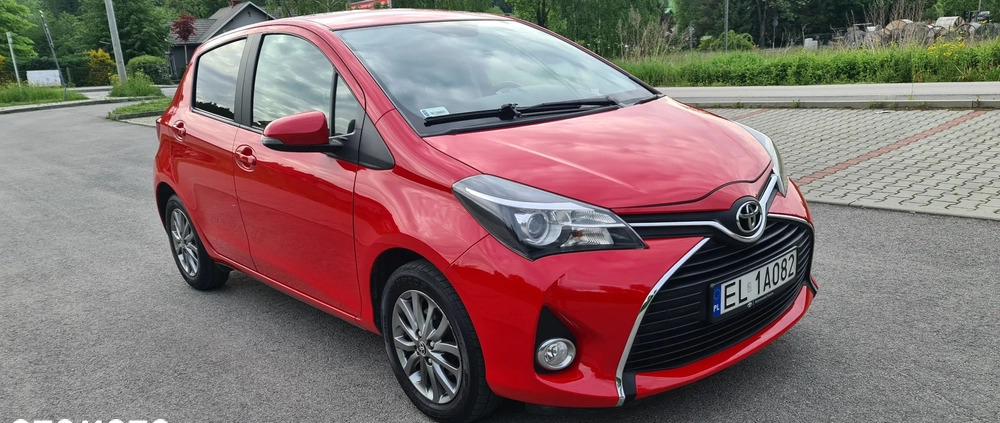 Toyota Yaris cena 43600 przebieg: 49000, rok produkcji 2016 z Myślenice małe 79